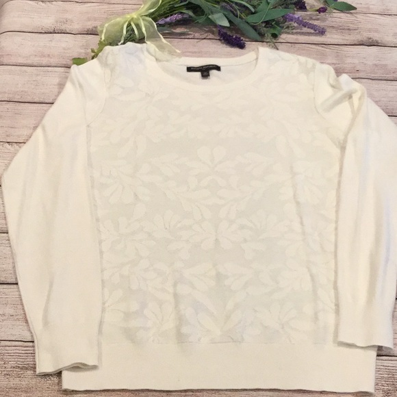 Banana Republic New but no tags, white crewneck sweater. - Picture 1 of 3